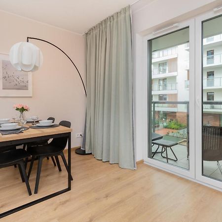 Bright & Stylish Apartment With Balcony 1,5 Km To Gdansk Main City By Noclegi Renters Eksteriør bilde